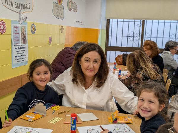 HEMOS CELEBRADO EL DÍA DE LOS ABUELOS.
