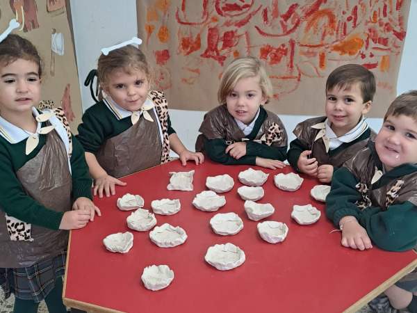 TALLER DE PREHISTORIA DE 1º DE INFANTIL.