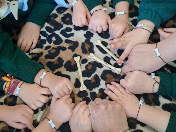 TALLER DE PREHISTORIA DE 1º DE INFANTIL.