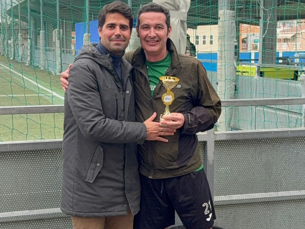 DEPORTE QUE EDUCA SOLIDARIDAD QUE UNE.