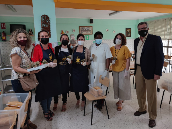 AGRADECIMIENTOS  de KARIT AL BOCADILLO SOLIDARIO Y ENTREGA DE PREMIOS.